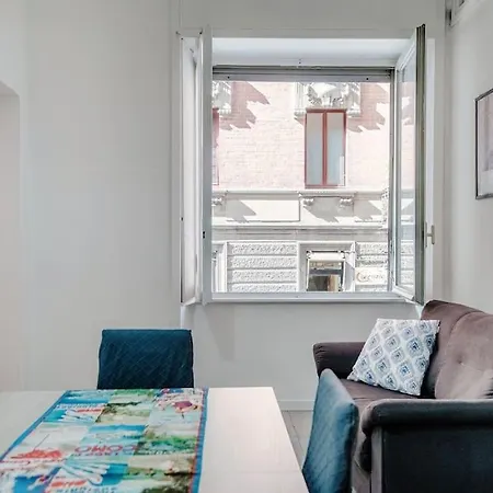Gianna's House - Downtown شقة كومو